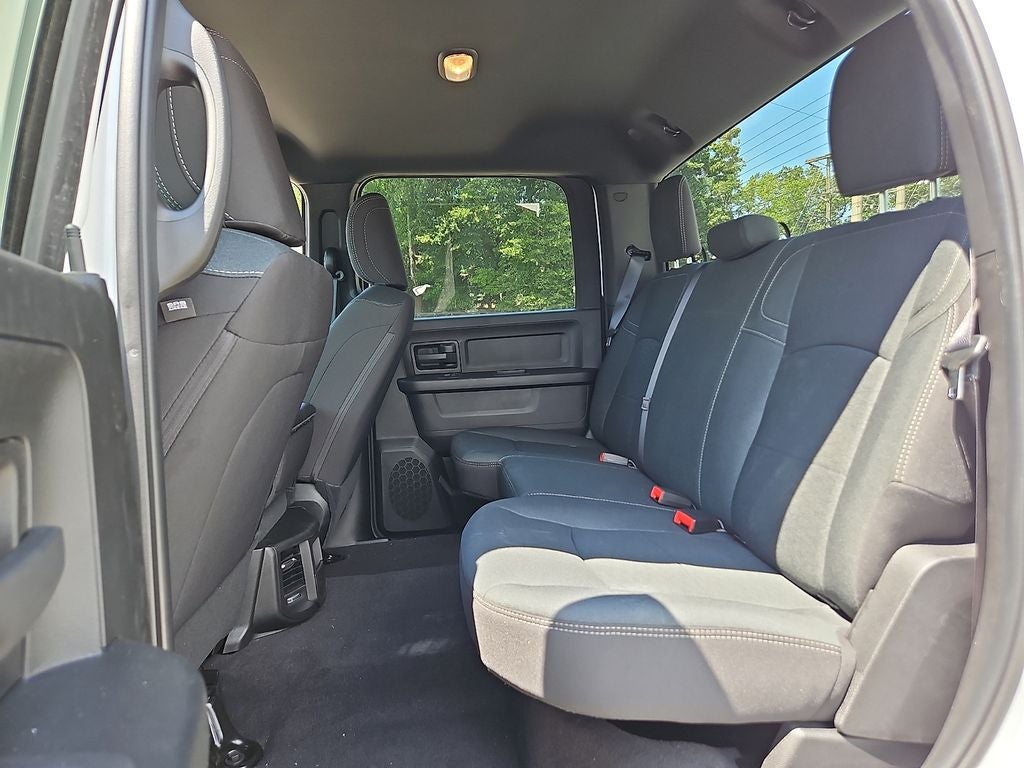 2026 RAM 2500 Black Express Crew Cab 4x4 6'4' Box