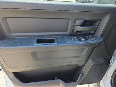 2026 RAM 2500 Black Express Crew Cab 4x4 6'4' Box