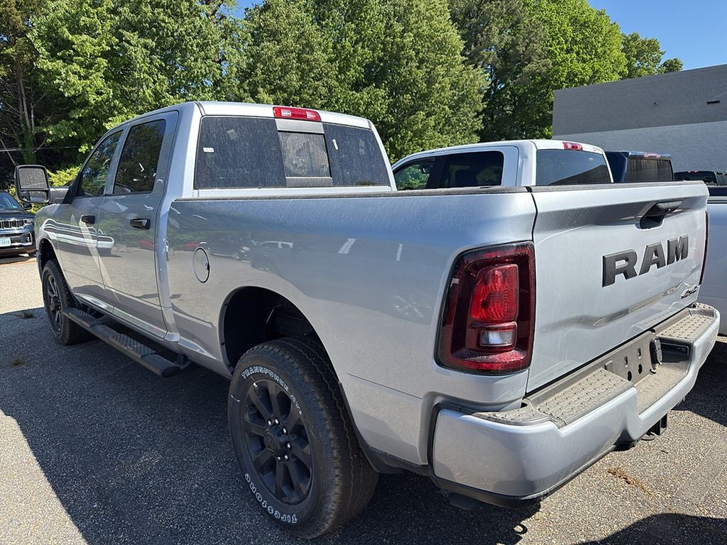 2026 RAM Ram 2500 RAM 2500 BLACK EXPRESS CREW CAB 4X4 6'4' BOX