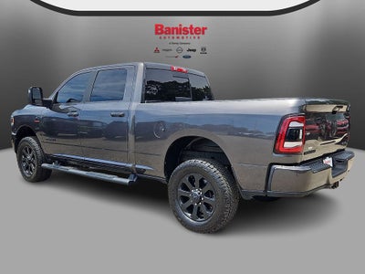2023 RAM 2500 Laramie Crew Cab 4x4 6'4' Box