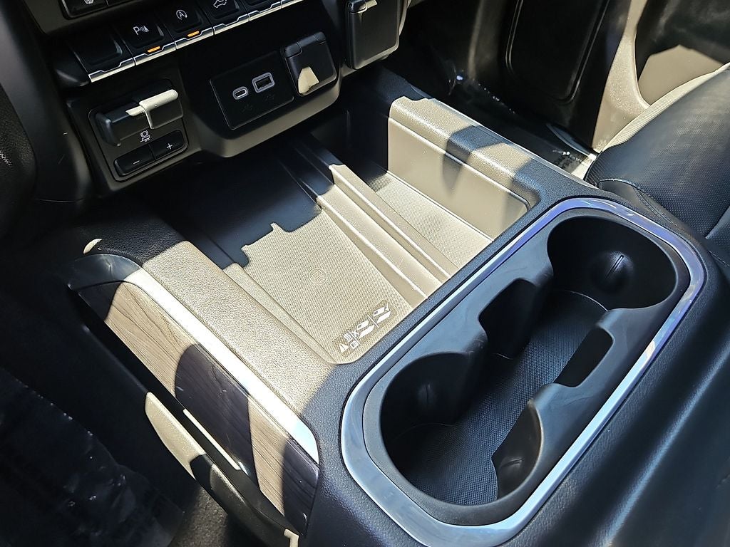 2020 Chevrolet Silverado 1500 2WD Crew Cab Short Bed LTZ