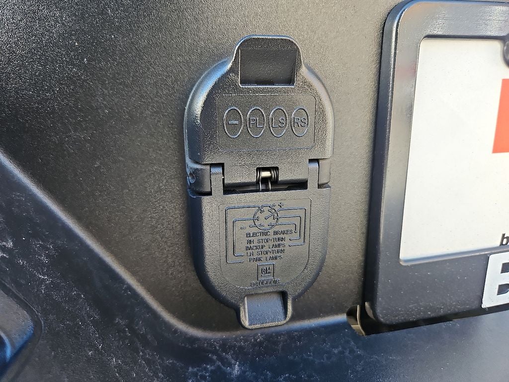 2022 Chevrolet Silverado 1500 LTD 4WD Crew Cab Short Bed Custom