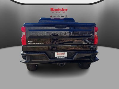 2022 Chevrolet Silverado 1500 LTD 4WD Crew Cab Short Bed Custom