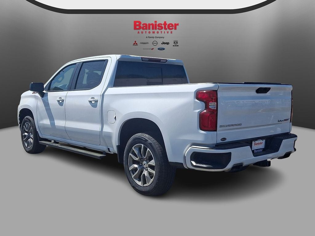 2021 Chevrolet Silverado 1500 4WD Crew Cab Short Bed RST