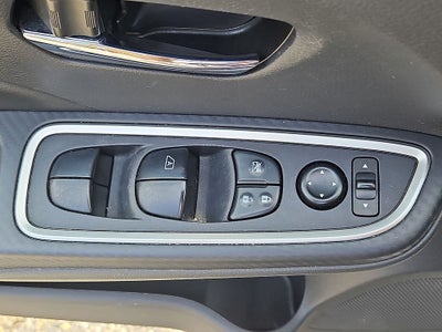 2023 Nissan Versa 1.6 SR Xtronic CVT