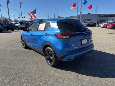 2021 Nissan Kicks S Xtronic CVT