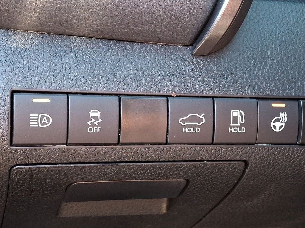 2022 Toyota Camry XSE AWD