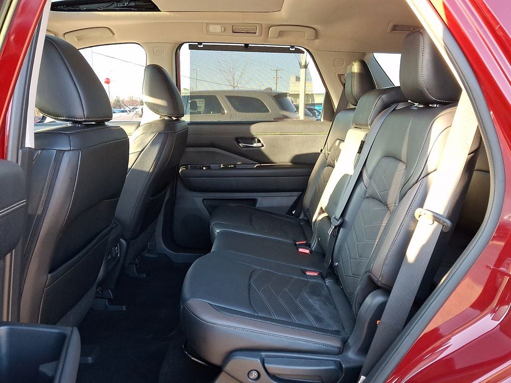 2023 Nissan Pathfinder Platinum 4WD