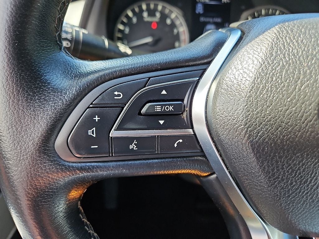2021 INFINITI Q60 LUXE