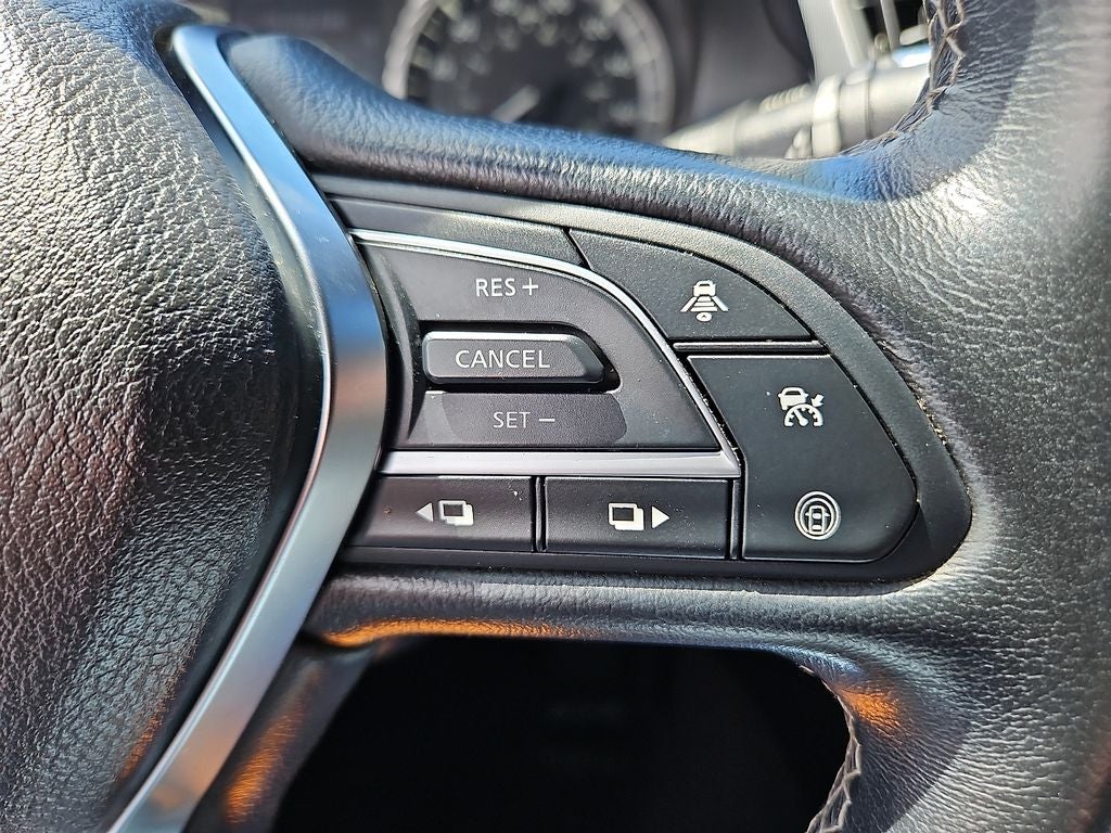 2021 INFINITI Q60 LUXE