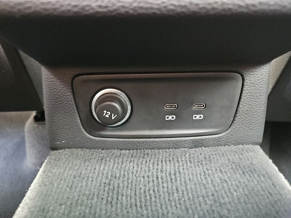 2021 Audi Q3 Premium 40 TFSI quattro Tiptronic