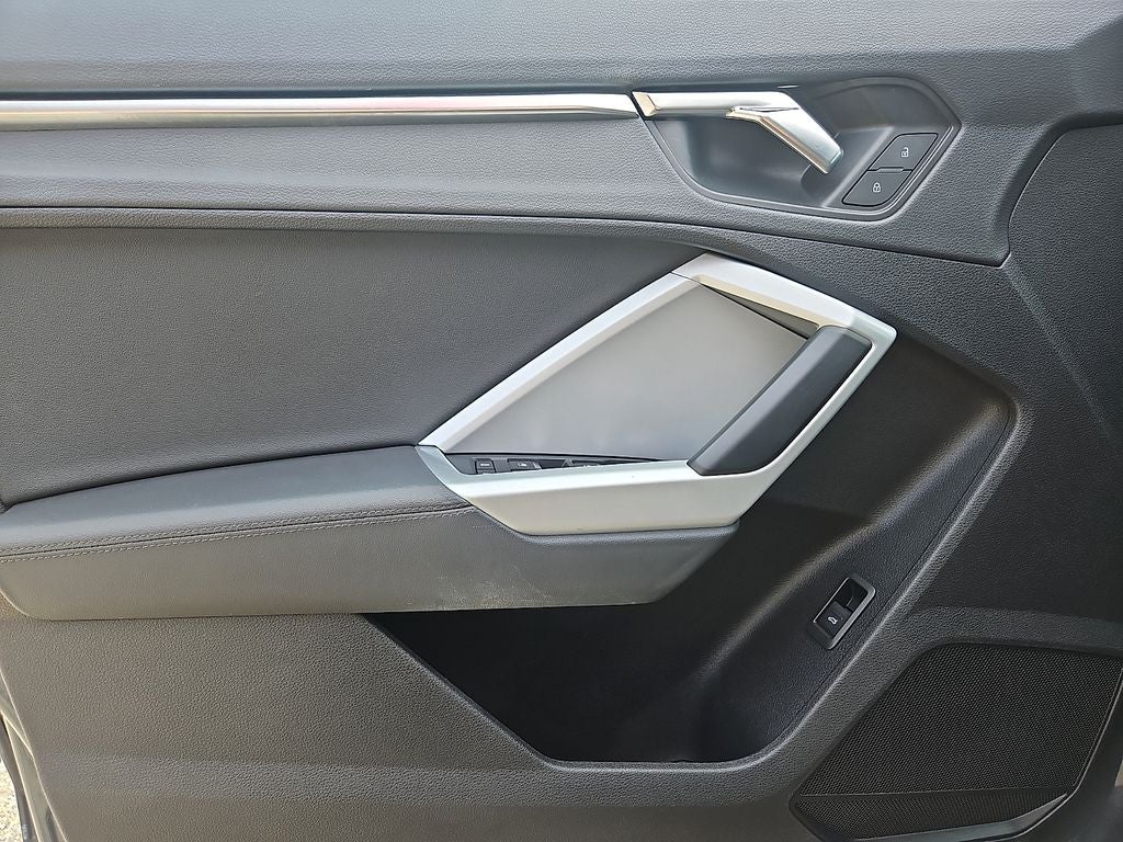 2021 Audi Q3 Premium 40 TFSI quattro Tiptronic