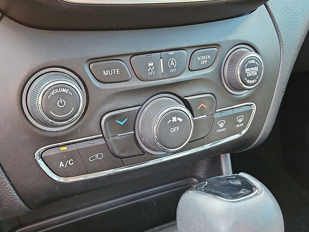 2020 Jeep Cherokee Altitude