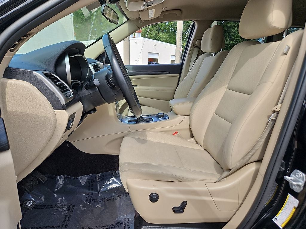 2019 Jeep Grand Cherokee Laredo E