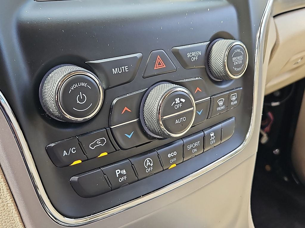 2019 Jeep Grand Cherokee Laredo E
