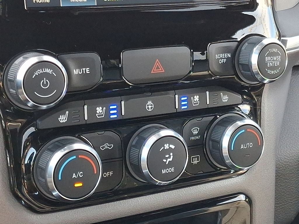 2024 RAM 1500 Laramie