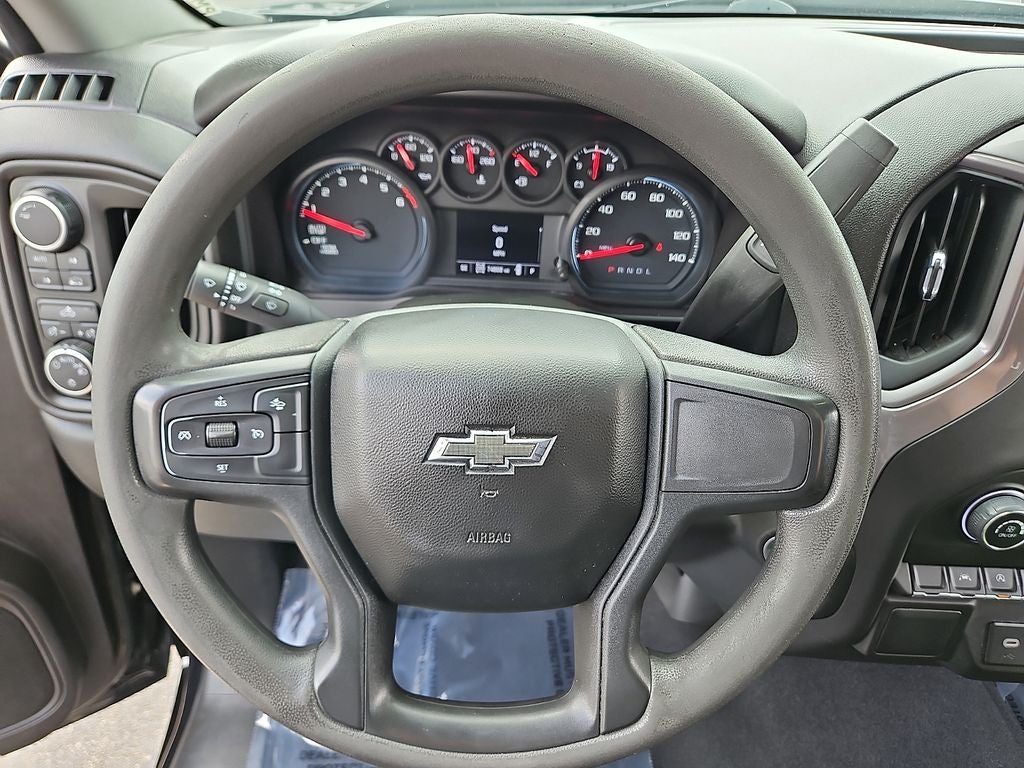 2023 Chevrolet Silverado Custom
