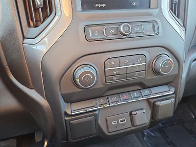 2022 Chevrolet Silverado Custom