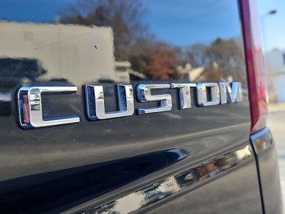 2022 Chevrolet Silverado Custom