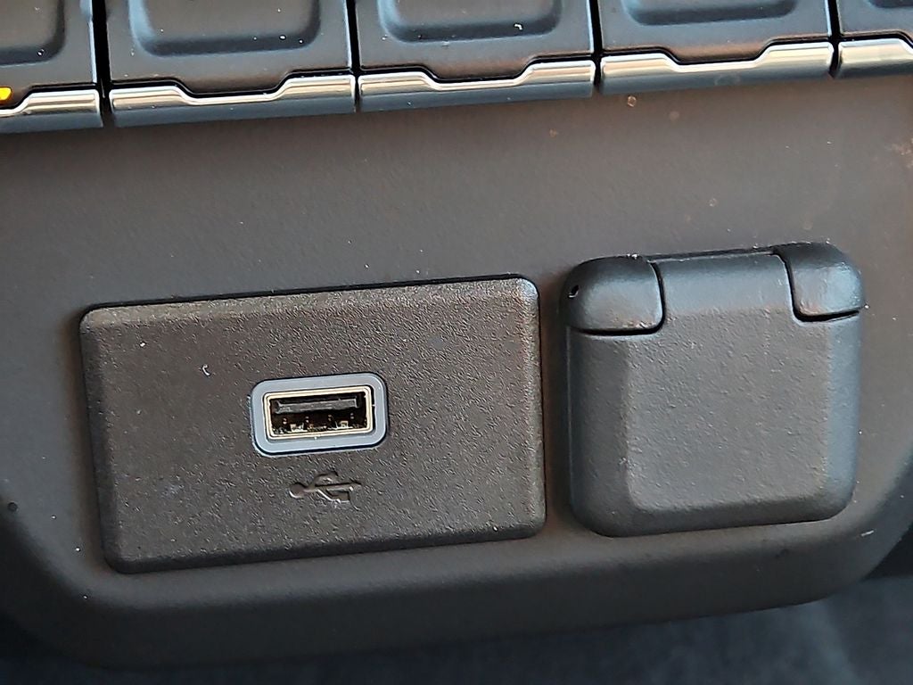 2020 Chevrolet Silverado Custom