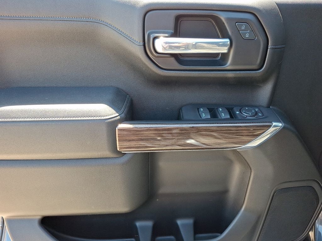 2021 Chevrolet Silverado RST