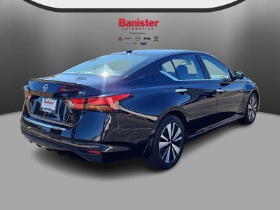 2022 Nissan Altima 2.5 SV