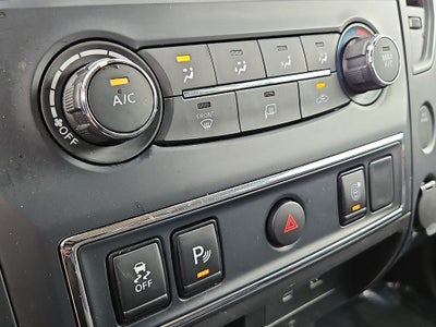 2022 Nissan Titan SV