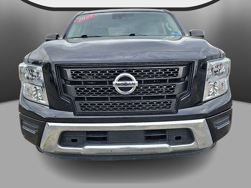 2022 Nissan Titan SV