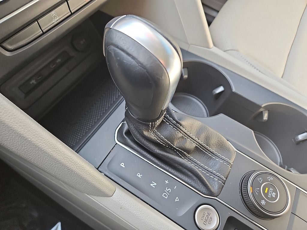 2021 Volkswagen Atlas 3.6L V6 SE w/Technology R-Line