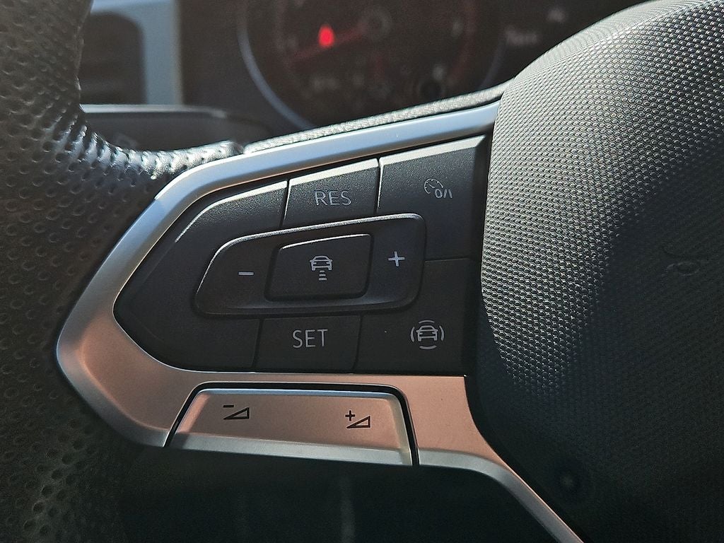 2021 Volkswagen Atlas 3.6L V6 SE w/Technology R-Line