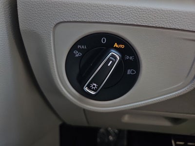 2021 Volkswagen Atlas 3.6L V6 SE w/Technology R-Line