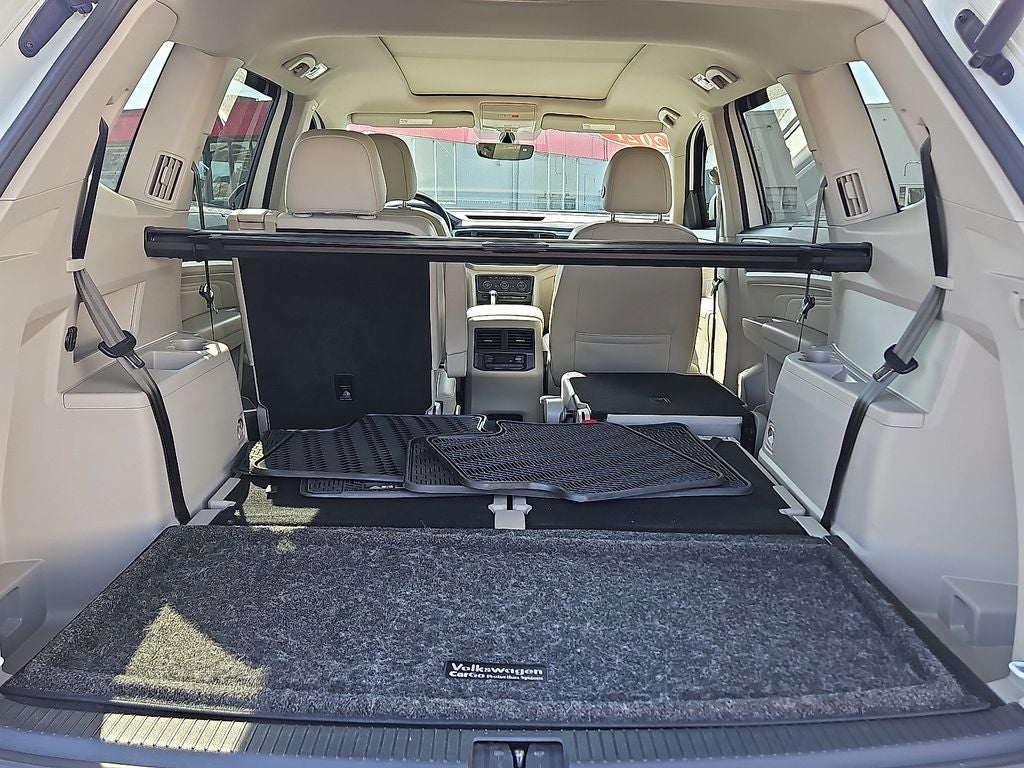 2021 Volkswagen Atlas 3.6L V6 SE w/Technology R-Line