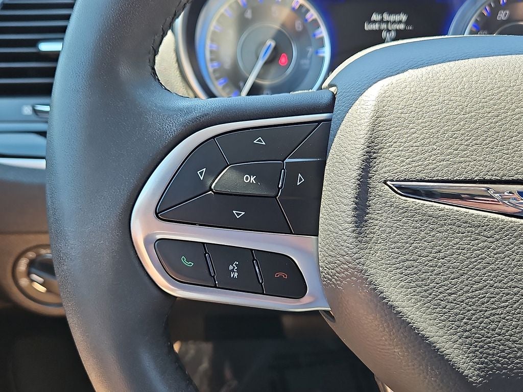 2023 Chrysler 300 Touring