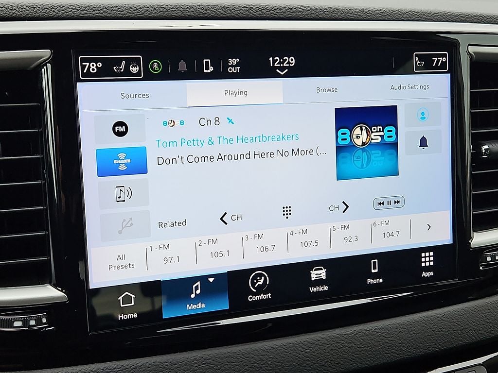 2024 Chrysler Pacifica Touring L