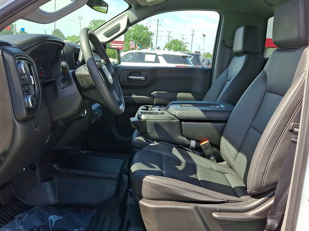 2023 GMC Sierra Pro