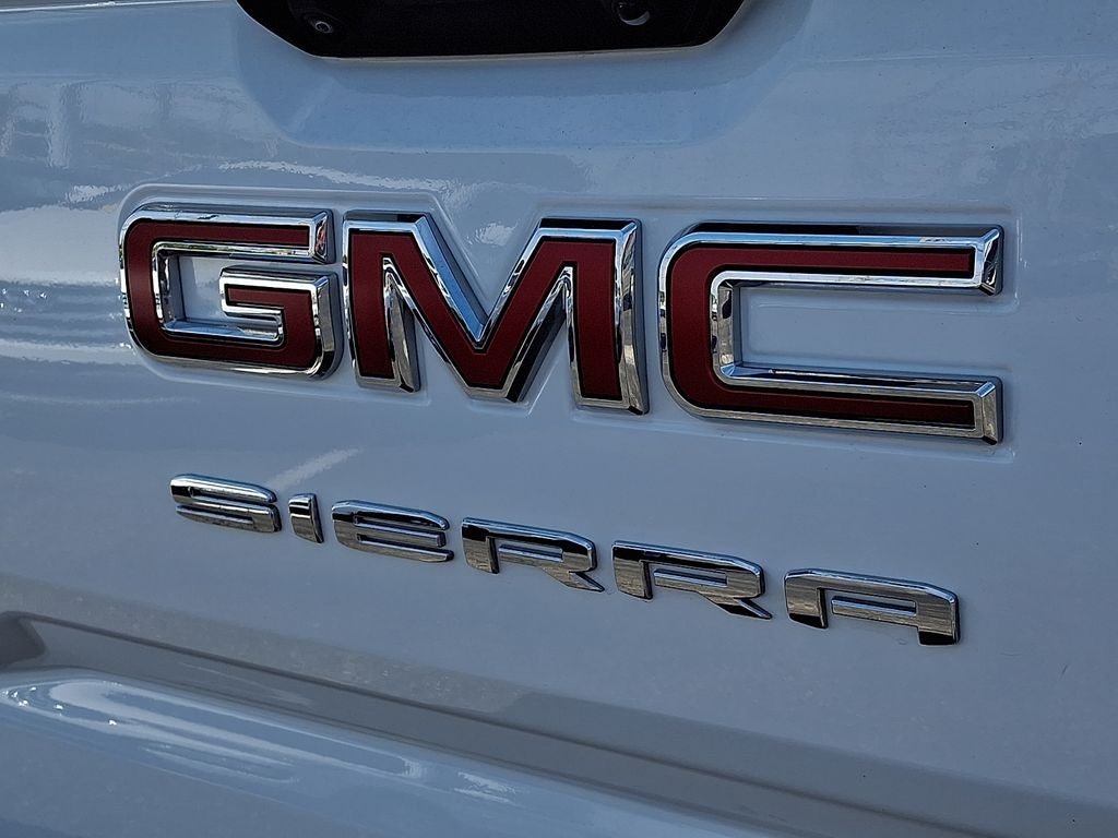 2023 GMC Sierra Pro