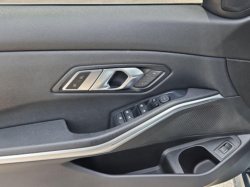 2021 BMW 3 series 330i xDrive