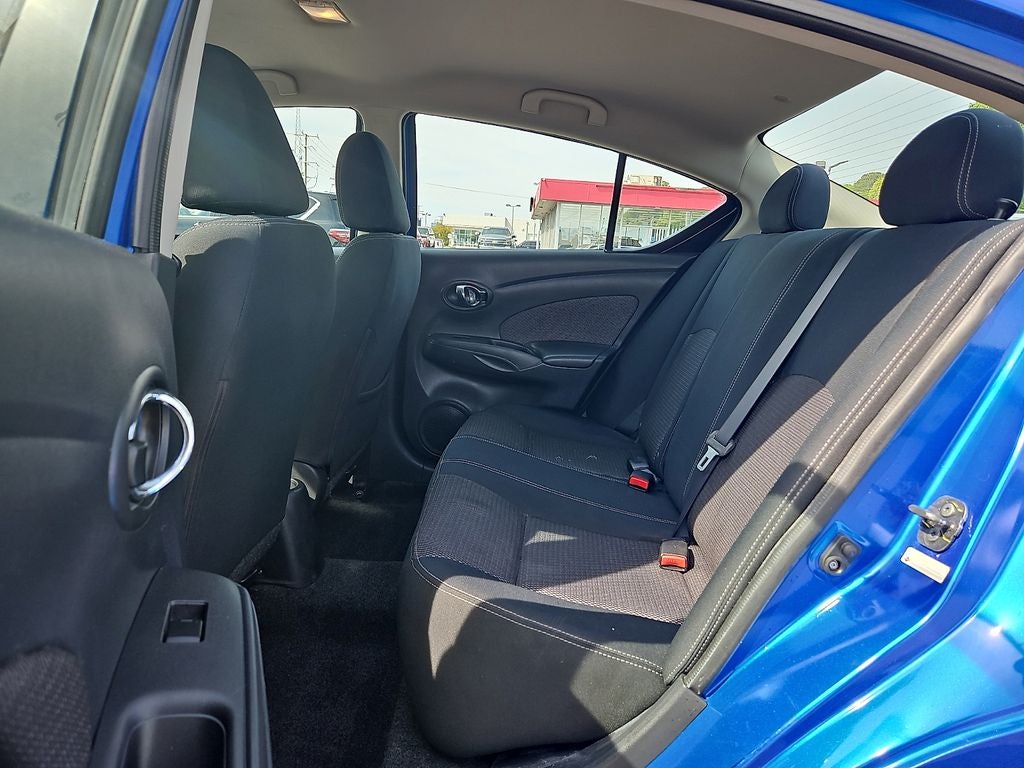 2016 Nissan Versa SV