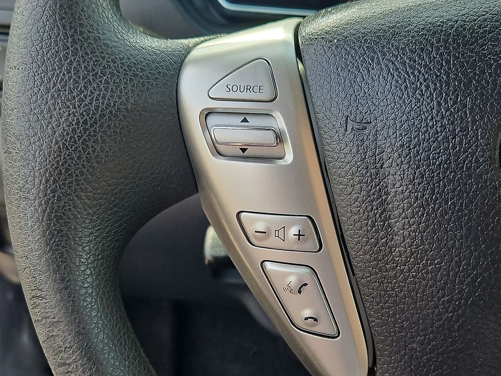 2016 Nissan Versa SV