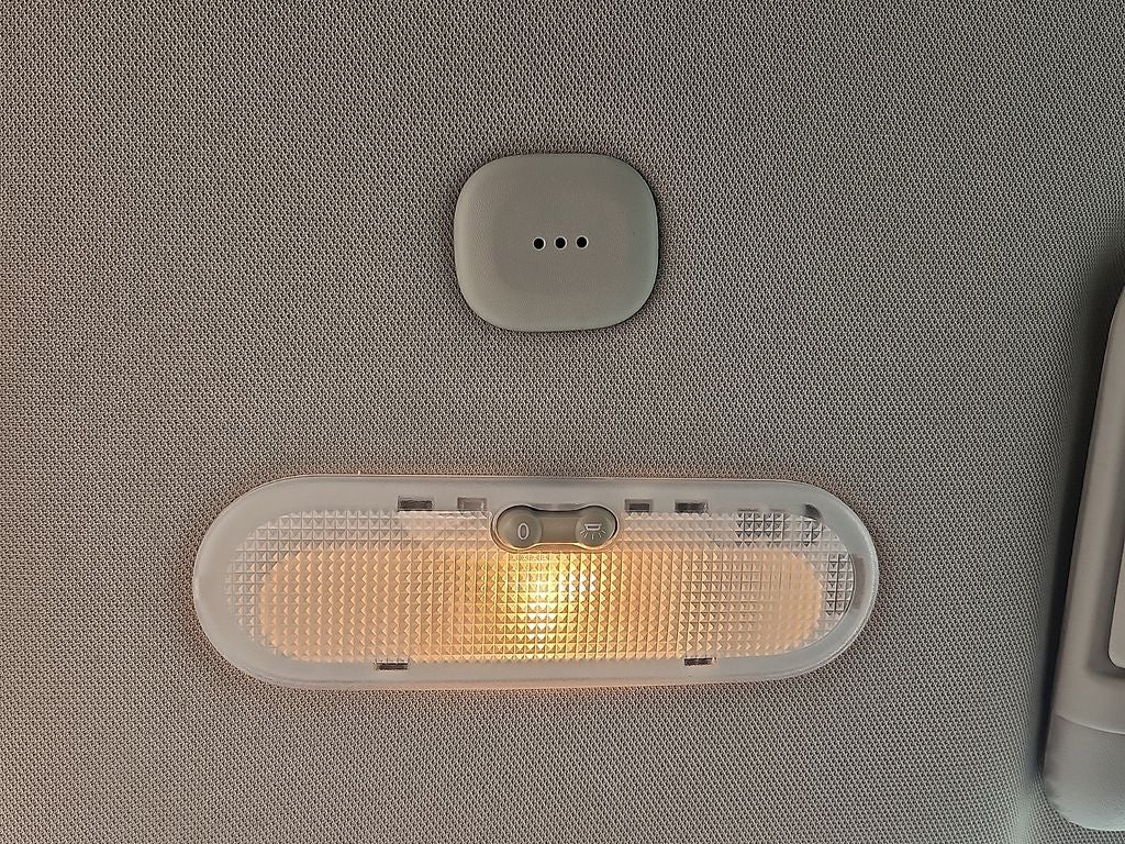 2016 Nissan Versa SV