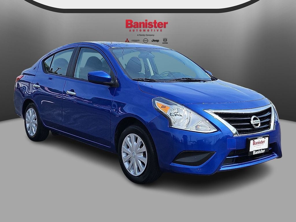 2016 Nissan Versa SV