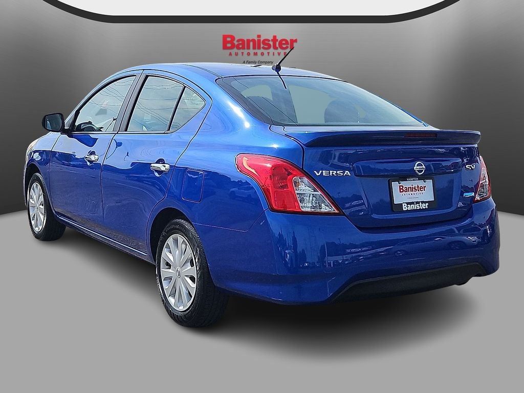 2016 Nissan Versa SV