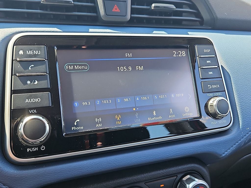 2025 Nissan Versa SV
