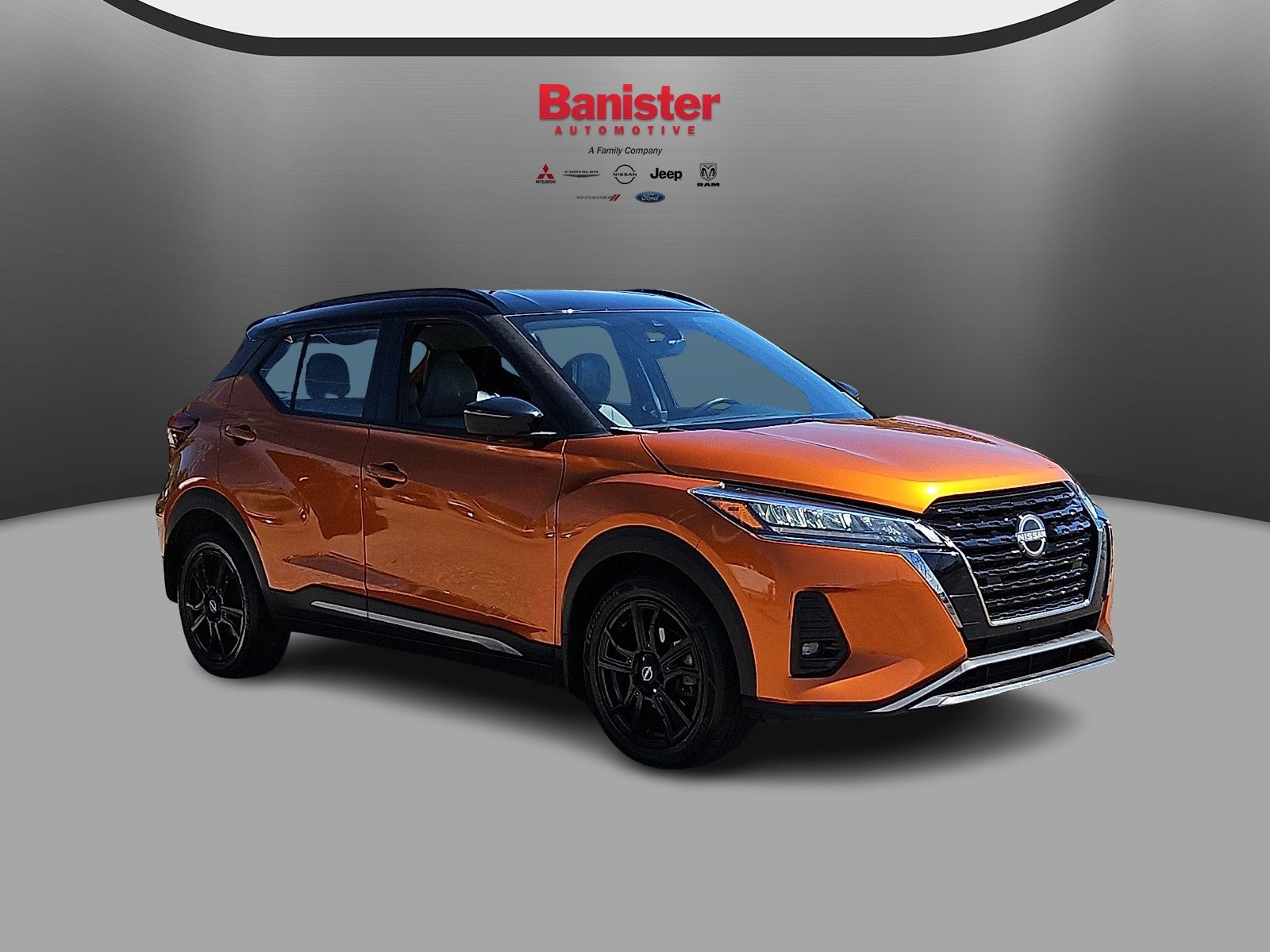 2022 Nissan Kicks SR