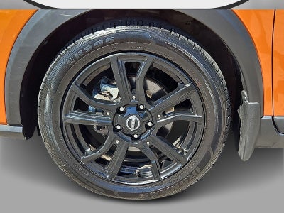 2022 Nissan Kicks SR
