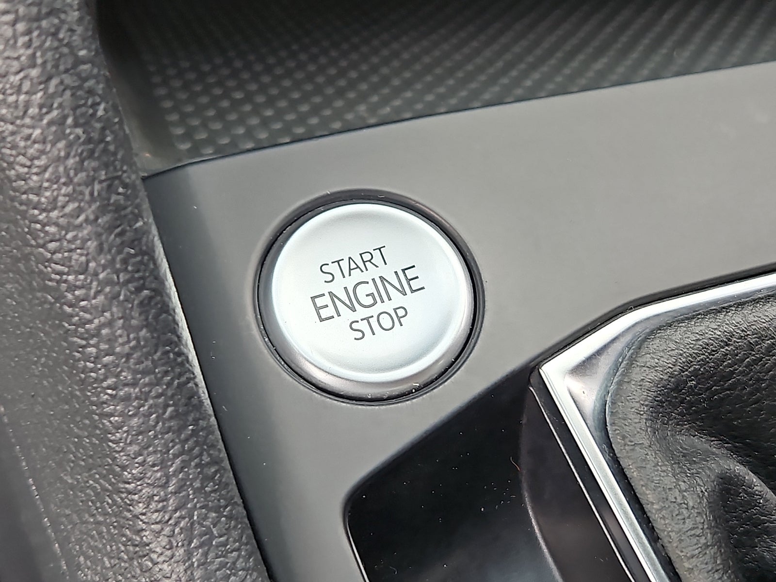 2022 Volkswagen Taos S
