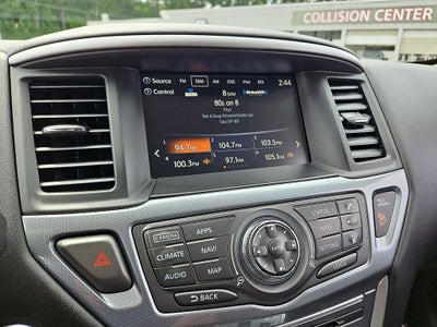 2019 Nissan Pathfinder SL