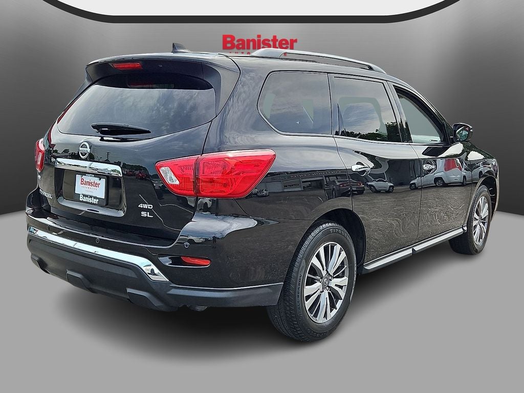 2019 Nissan Pathfinder SL
