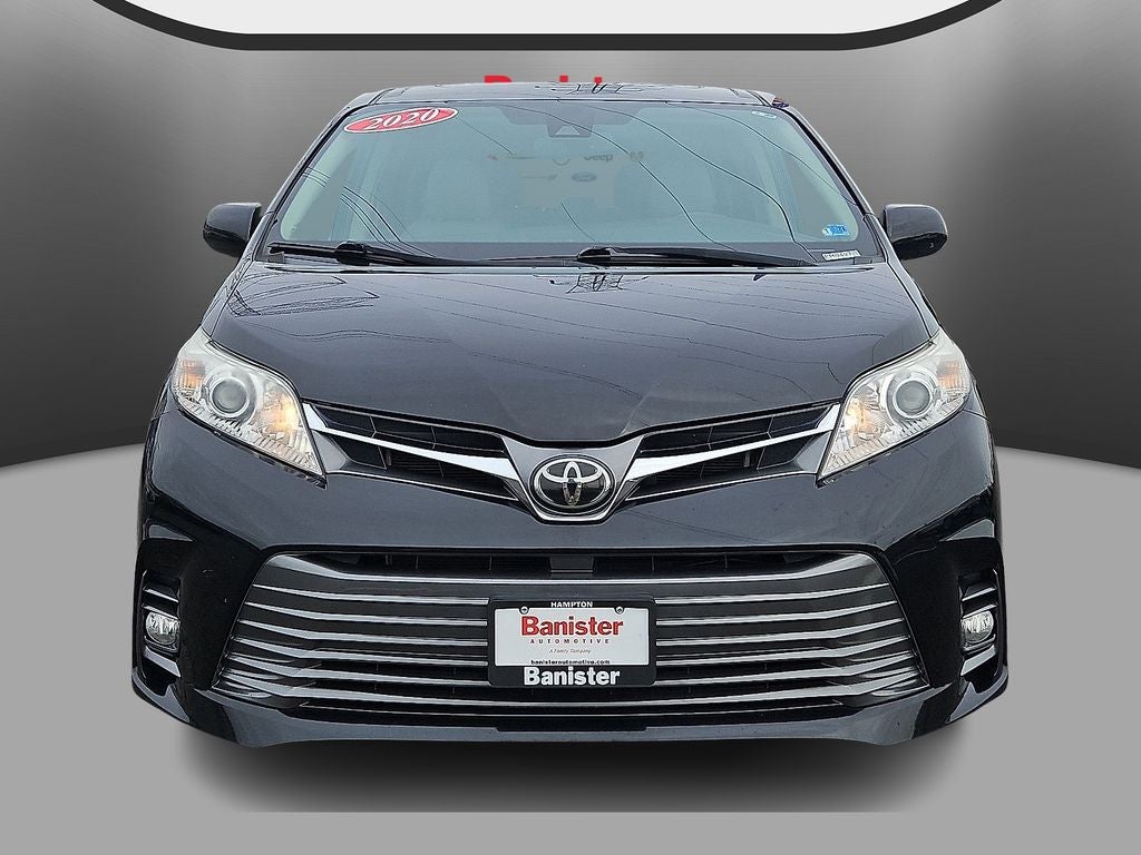 2020 Toyota Sienna XLE