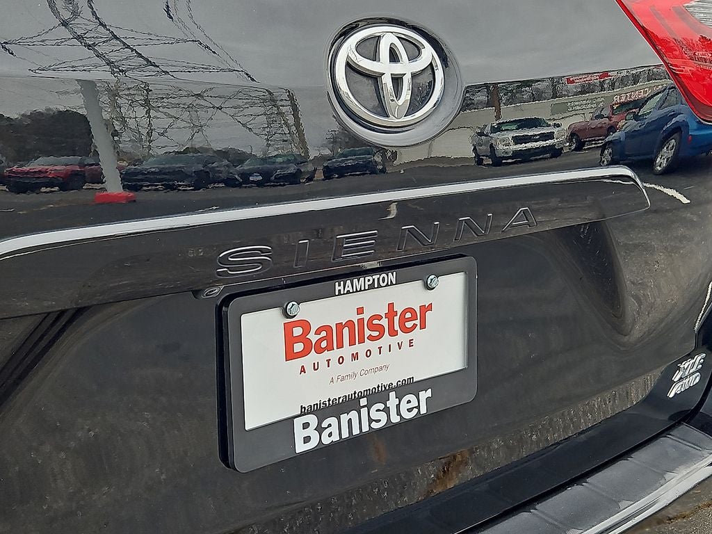 2020 Toyota Sienna XLE